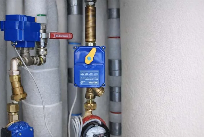 Что делать, если прорвало трубу?