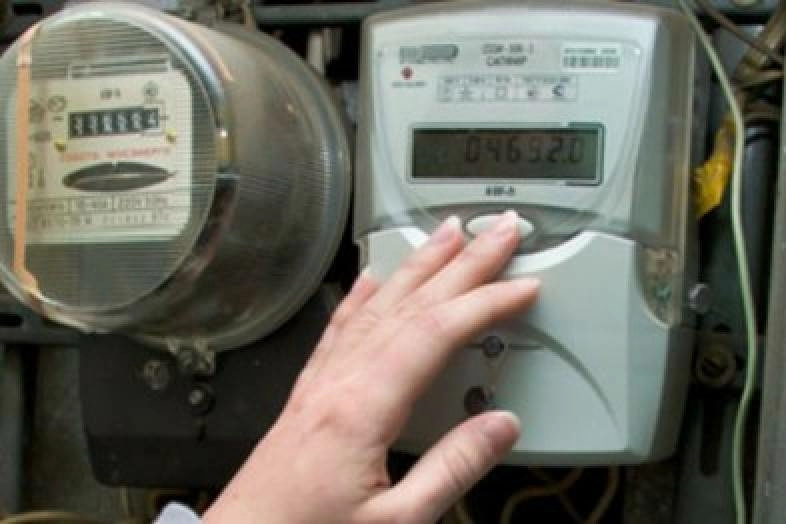 С 1 октября 2016 "Мосэнергосбыт" перестает принимать показания старых счетчиков. Будет требовать проведения их поверки