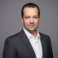 Виталий Макаров