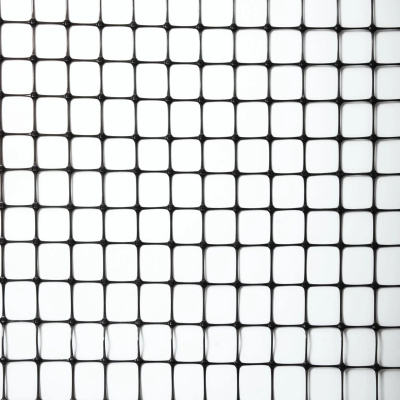 Защитная сетка Alfasetka упроченная черная 4х200 в  Защитная сетка Alfasetka упроченная черная 4х200 в