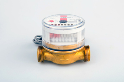 Счетчик горячей воды WFW23.D080-0-R-L-10-IP54 с импульсным выходом НАМУР, ДУ15 в 